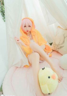 困境中的海蒂·施耐德
